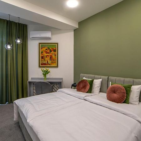 Aurora Hotel By Benefice Erywań Zewnętrze zdjęcie