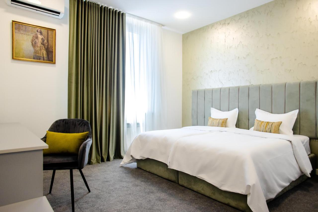 Aurora Hotel By Benefice Erywań Zewnętrze zdjęcie